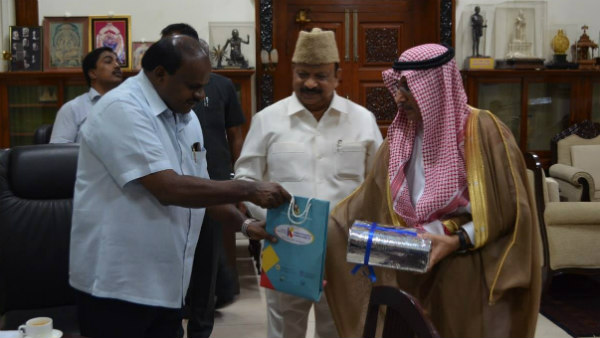 ಸಿದ್ದರಾಮಯ್ಯ ವಿರುದ್ದದ ರೋಷನ್ ಬೇಗ್ ಟೀಕೆಯನ್ನು ಎಚ್ ವಿಶ್ವನಾಥ್ ಶ್ಲಾಘಿಸಿದ್ದಾರೆ