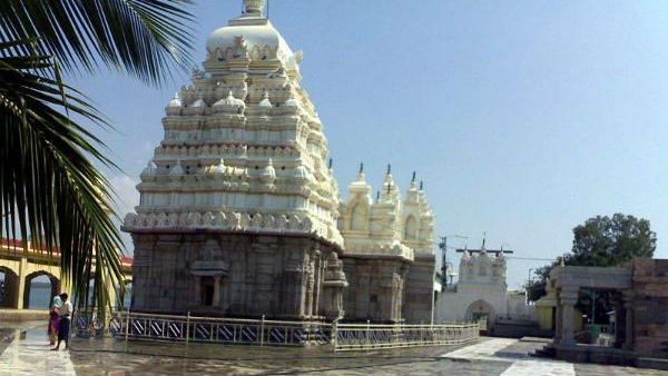 1979ರಲ್ಲಿ ಐಕ್ಯ ಮಂಟಪ ನಿರ್ಮಾಣ