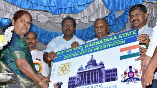 ಕಾರ್ಮಿಕರಿಗೆ ಬಸ್ ಪಾಸ್