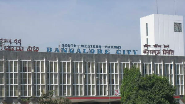 ಸಂಘಮಿತ್ರ ರೈಲಿನ ಬಳಿ ಗ್ರೆನೇಡ್