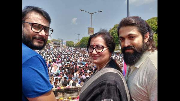 ಜೆಡಿಎಸ್ ನಾಯಕರ ಅಪ್ರಬುದ್ದ ನಡವಳಿಕೆ, ಸುಮಲತಾ ತಾಳ್ಮೆ