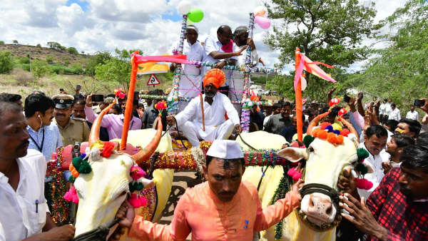 ಊರುಗೋಲು ಕೊಡಿಸುವುದಾಗಿ ಭರವಸೆ