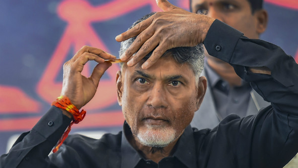 ನದಿ ತಟದಲ್ಲಿ ಸುಸಜ್ಜಿತ ಮನೆ