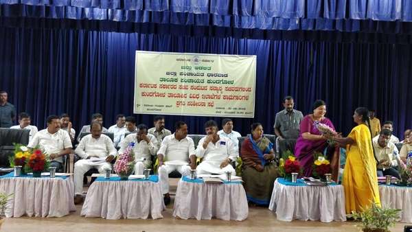ಯಾರನ್ನು ಸಸ್ಪೆಂಡ್ ಮಾಡೋಣ