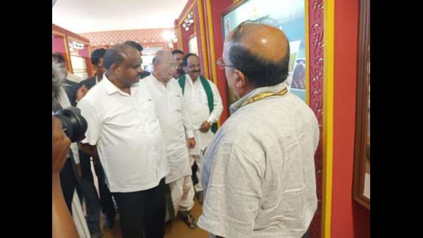 ಸಾವಿರಾರು ಸಂಖ್ಯೆಯಲ್ಲಿ ನೆರದಿದ್ದ ಜನ
