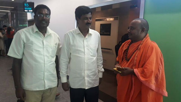 ವಾಲ್ಮೀಕಿ ಪೀಠದ ಬ್ರಹ್ಮಾನಂದ ಸ್ವಾಮೀಜಿ