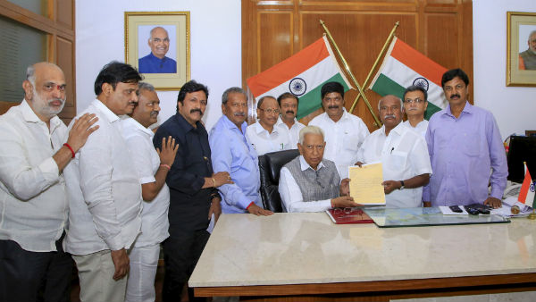ಅನರ್ಹತೆ ಅಥವಾ ರಾಜೀನಾಮೆ ಅಂಗೀಕಾರ?