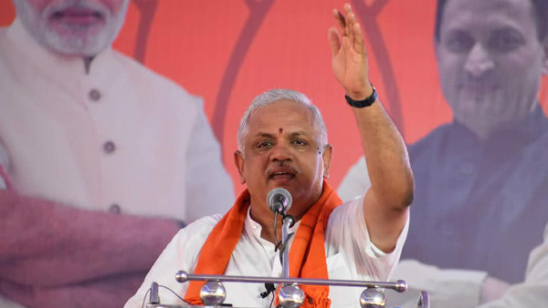 ಪ್ರಚಾರ ಕಣಕ್ಕಿಳಿದ ಸಂತೋಷ್