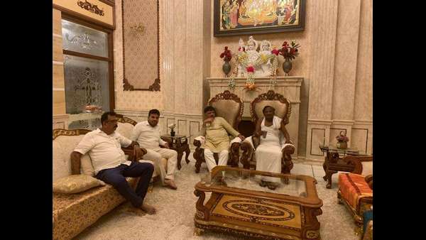ಎಂಟಿಬಿ ನಾಗರಾಜ್ ಜೊತೆ ಮಾತುಕತೆ
