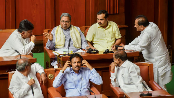 ಸಂವಿಧಾನದ 10ನೇ ಶೆಡ್ಯೂಲ್ ಬಗ್ಗೆ ಸಿದ್ದರಾಮಯ್ಯ