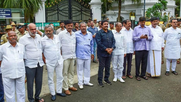 ಸದನದ ಒಟ್ಟು ಸದಸ್ಯರ ಬಲ ಸ್ಪೀಕರ್ ಸೇರಿ 207