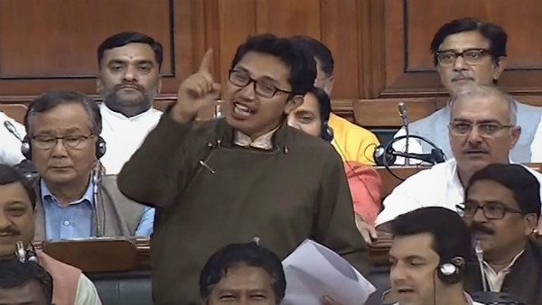 'ಲಡಾಕ್ನ ಜನ ಕಾಶ್ಮೀರದ ಧ್ವಜವನ್ನು ಹಿಂದೆಯೇ ತಿರಸ್ಕರಿಸಿದ್ದಾರೆ'