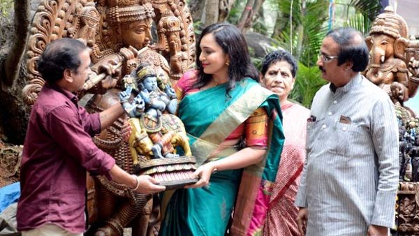 ದೇಶದ ವಿವಿಧ ಭಾಗಗಳ ಕರಕುಶಲಕಾರ ಕೃತಿ