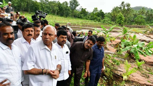 ಹೆಲಗತ್ತಿ ಗ್ರಾಮಕ್ಕೆ ಯಡಿಯೂರಪ್ಪ ಭೇಟಿ