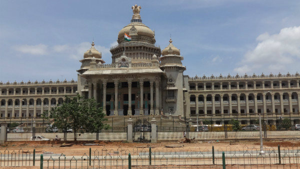 ವಿಧಾನಸಭೆ ಚುನಾವಣೆಯಲ್ಲಿ ದೊಡ್ಡ ಪಕ್ಷವಾಗಿ ಹೊರಹೊಮ್ಮಿದೆ