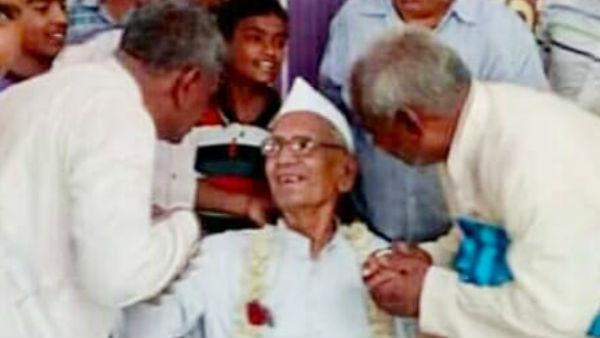 ಗೌರವ, ಪ್ರಚಾರದಿಂದ ದೂರ