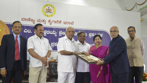 ಎಫ್ ಡಿಐಗೆ ಹೆಚ್ಚಿನ ಆದ್ಯತೆ, ಅಗತ್ಯ ನೀತಿ ಜಾರಿ