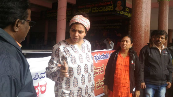 ಯಾರು ಚಾರುಲತಾ ಸೋಮಲ್