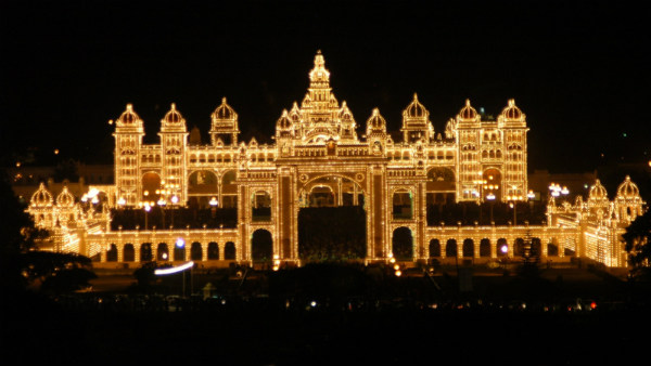 15 ವ್ಯಾಟ್ ಬಲ್ಬ್ ಗಳ ಅಳವಡಿಕೆ