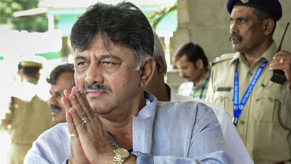 ಬಾಬಾಗಿದ್ದಾರೆ ಸೆಲೆಬ್ರಿಟಿ ಭಕ್ತರು