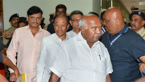ಅನರ್ಹ ಶಾಸಕರ ಜೊತೆಗೆ ಸಿಎಂ ಸಭೆ