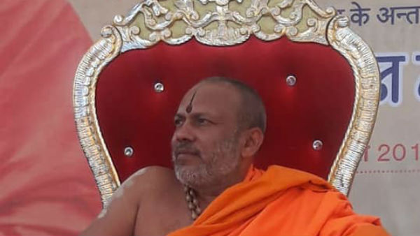 ಹನಿಟ್ರ್ಯಾಪ್ ಬಲೆಗೆ ಬಿದ್ದರು?