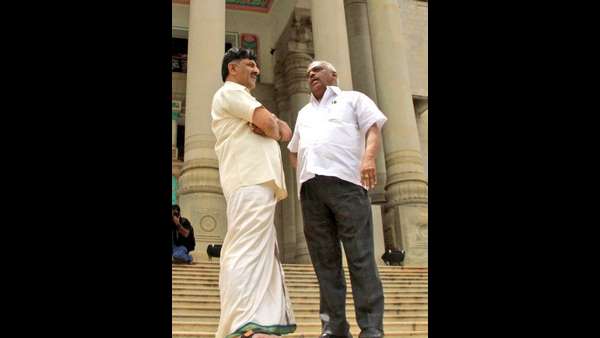 ಡಿಕೆಶಿ, ಸ್ಪೀಕರ್ ಆಗಿದ್ದ ರಮೇಶ್ ಕುಮಾರ್ ಅವರಲ್ಲಿ ಕೇಳಿಕೊಂಡಿದ್ದು