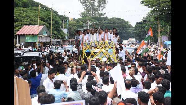 ಆರ್ ಎಸ್ ಎಸ್ ನವರು ಸಗಣಿ ಎತ್ತಿ, ಬೆರಣಿ ತಟ್ಟಿದ್ದಾರಾ?