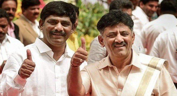 ಅಭಿಮಾನಿಗಳಿಂದ ಸಂಭ್ರಮಾಚರಣೆ