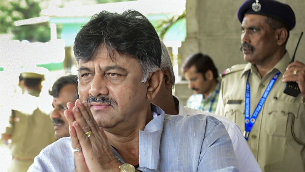 ಕುಟುಂಬ ಸದಸ್ಯರು ಭಾಗಿ