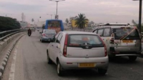 ಫ್ಲೈಓವರ್ ನ ಪಿಲ್ಲರ್ ಜೋಡಿಸುವ ಕೊಂಡಿಯಿಂದಲೇ ಅಪಾಯ