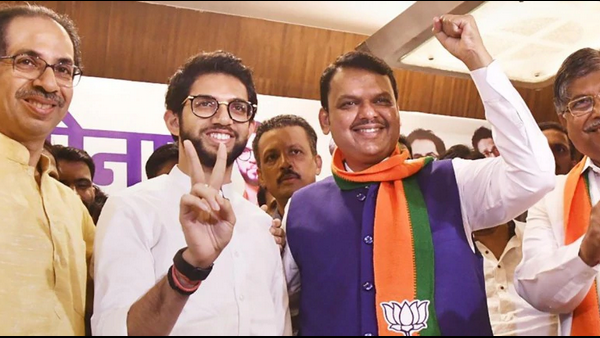 ಠಾಕ್ರೆಗಿಂತ ಕಡಿಮೆ ಆಸ್ತಿಯನ್ನು ಫಡ್ನವೀಸ್ ಹೊಂದಿದ್ದಾರೆ