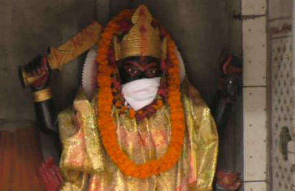 ಚಳಿಗಾಲದಲ್ಲಿ ದೇವರಿಗೇ ಸ್ವೆಟರ್