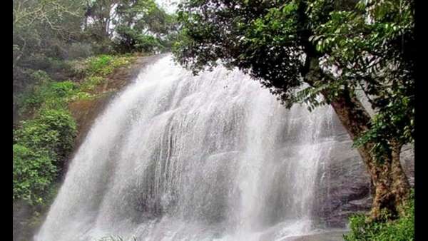 ಗೌಪ್ಯವಾಗಿ ಸಾಗುವ ಅಕ್ರಮ ಚಟುವಟಿಕೆ