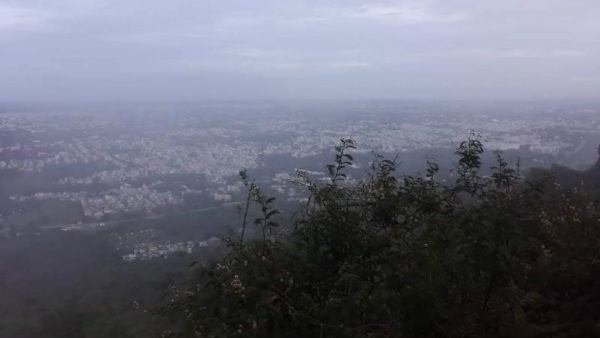 ನಿದ್ದೆ ಬದಿಗೊತ್ತಿ ಬಂದ್ರೆ ಮಂಜಿನಾಟ
