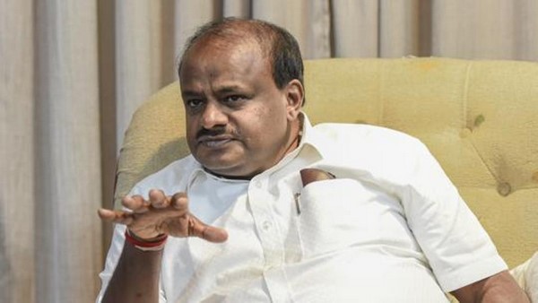 ಅತೃಪ್ತ ಶಾಸಕರ ಸಭೆಯಲ್ಲಿ ನೋವು ತೋಡಿಕೊಂದು ಕ್ಷಮೆಕೋರಿದ ಕುಮಾರಸ್ವಾಮಿ
