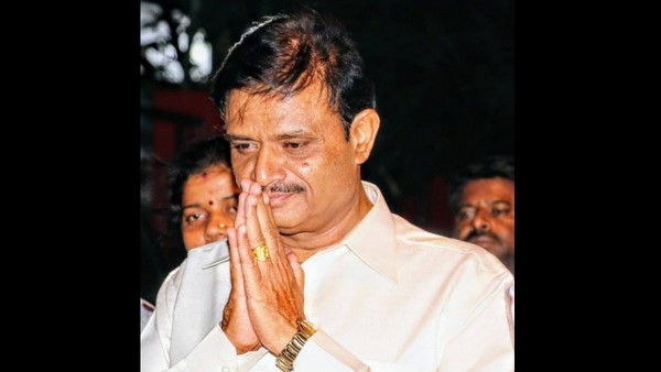 ಯಡಿಯೂರಪ್ಪ ನಿವಾಸದಲ್ಲಿ ಸಮಾಲೋಚನೆ