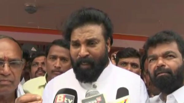 ಭಗವಂತ ನೋಡುವ ಕೆಲಸ ಮಾಡಬೇಕು