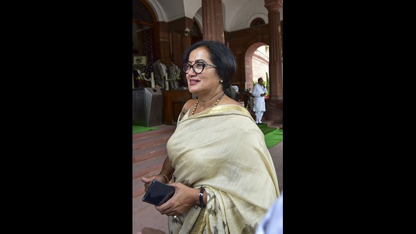ಸುಮಲತಾ ಬೆಂಬಲ ಯಾರಿಗೆ?