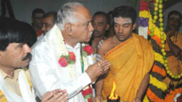 ಅಪಮಾನಗಳನ್ನು ತಡೆಯಲು ದೇವಿಗೆ ಮೊರೆ