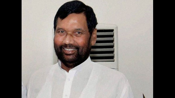 ಪಾಸ್ವಾನ್ ವಿರುದ್ಧ ವಾಗ್ದಾಳಿ