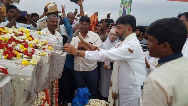 ಸೋನಿಯಾ ಗಾಂಧಿಯ ಕೃಪೆಯಿಂದ ಮುಂದಿನ ಬಾರಿ ಮುಖ್ಯಮಂತ್ರಿ