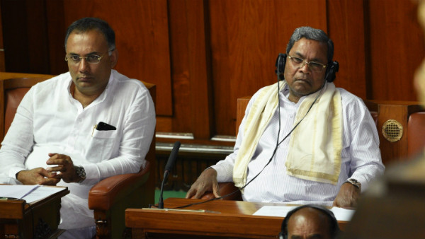 ದಿನೇಶ್ ಗುಂಡೂರಾವ್, ಸಿದ್ದರಾಮಯ್ಯ ರಾಜೀನಾಮೆ ಆಂಗೀಕಾರ?