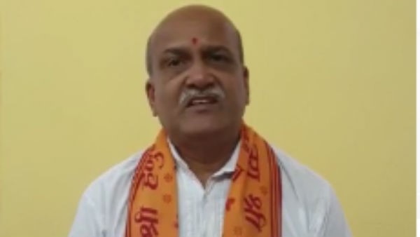 ಪ್ರಮೋದ್ ಮುತಾಲಿಕ್ ಅಭಿನಂದನೆ