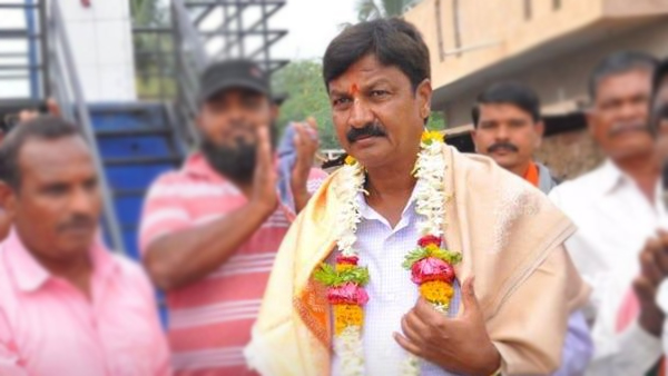 ರಮೇಶ್ ಜಾರಕಿಹೊಳಿಗೆ ಜಯ