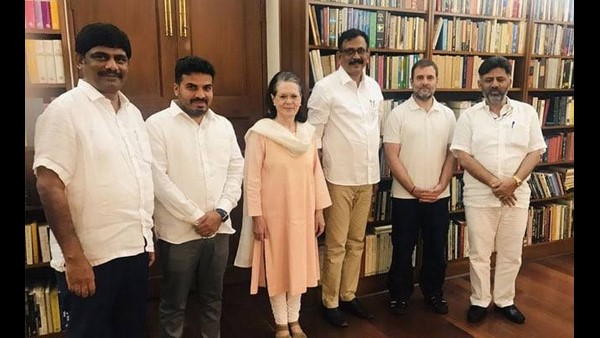 ವಿಶ್ವಾಸಕ್ಕೆ ತೆಗೆದುಕೊಂಡು ಹೋಗಬೇಕು ಎನ್ನುವ ಹೈಮಾಂಡಿನ ಫರ್ಮಾನು