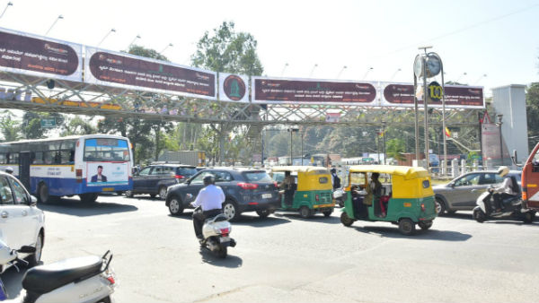 ಹೆಚ್ಚು ಸ್ಕೈವಾಕ್ ಗಳನ್ನು ನಿರ್ಮಾಣ ಮಾಡಬೇಕು