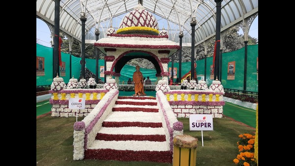 1.6 ಲಕ್ಷ ಹೂವು ಬಳಕೆ