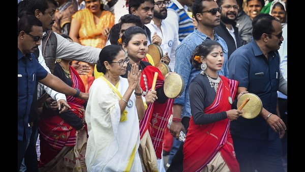 ರಾಜಕೀಯ ಅಸ್ತಿತ್ವವಿಲ್ಲದವರು, ಬಂದ್ ಎನ್ನುವ ನಾಟಕವನ್ನು ಮಾಡುತ್ತಾರೆ