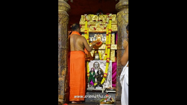 ಮಂತ್ರಾಲಯ ಕ್ಷೇತ್ರ ಕರ್ನಾಟಕಕ್ಕೆ
